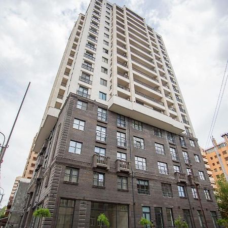 Fantastic Apartments Near Republic Square, Perfect Location, Mystreet Company Ереван Экстерьер фото