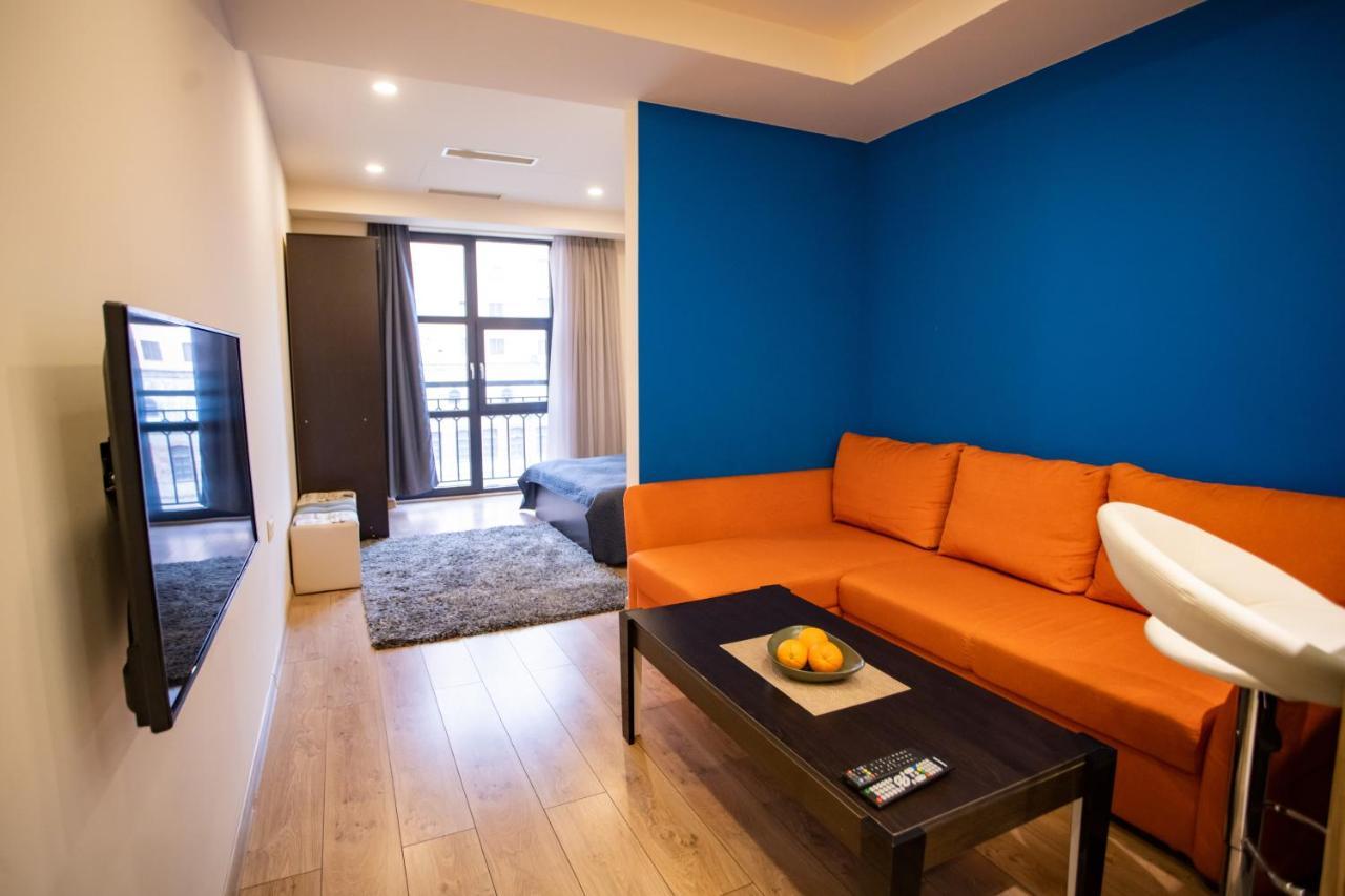 Fantastic Apartments Near Republic Square, Perfect Location, Mystreet Company Ереван Экстерьер фото